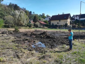 Vytrhání pařezů a stržení měkké zeminy